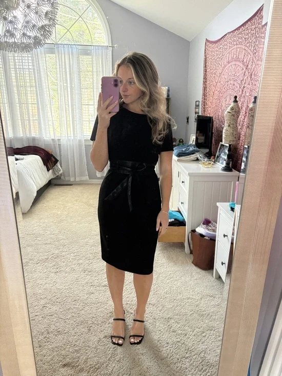 Calvin Klein Black Dress Leather Belt Size 8 - Picture 1 of 4